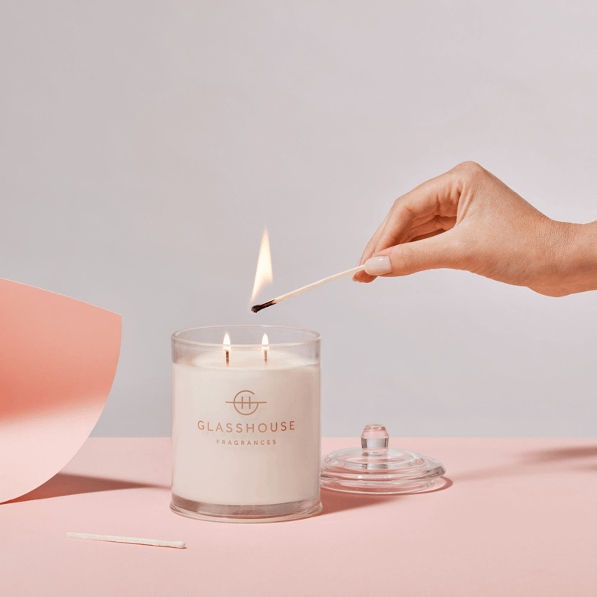 Two-Wick Candle in the Hamptons