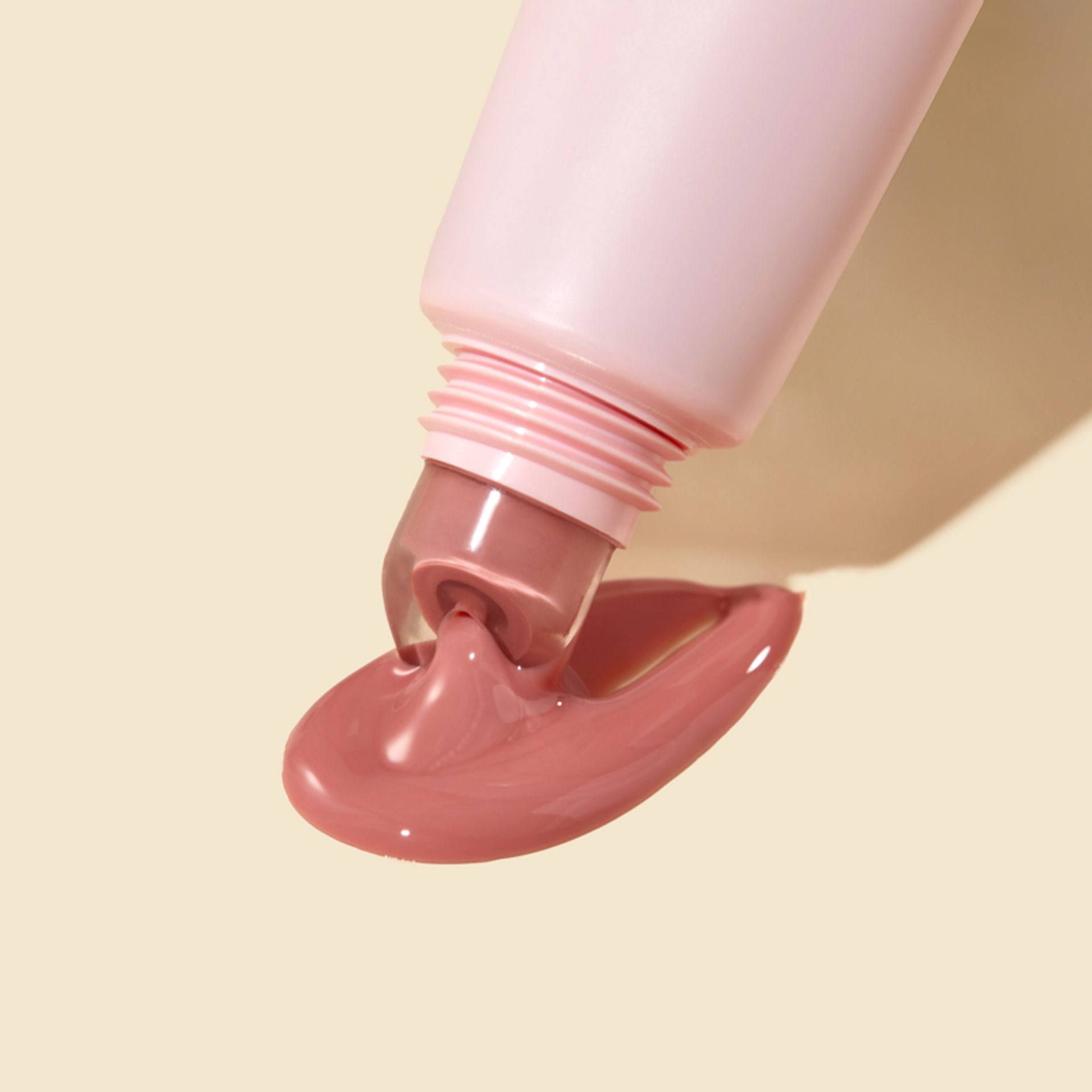 Lip Love Strawberry SPF 30